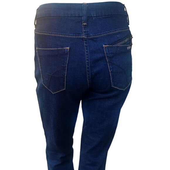 668534....Kenneth Cole Bootcut Jeans Size 27, W28"  32"Inseam  7"Rise - Picture 4 of 6